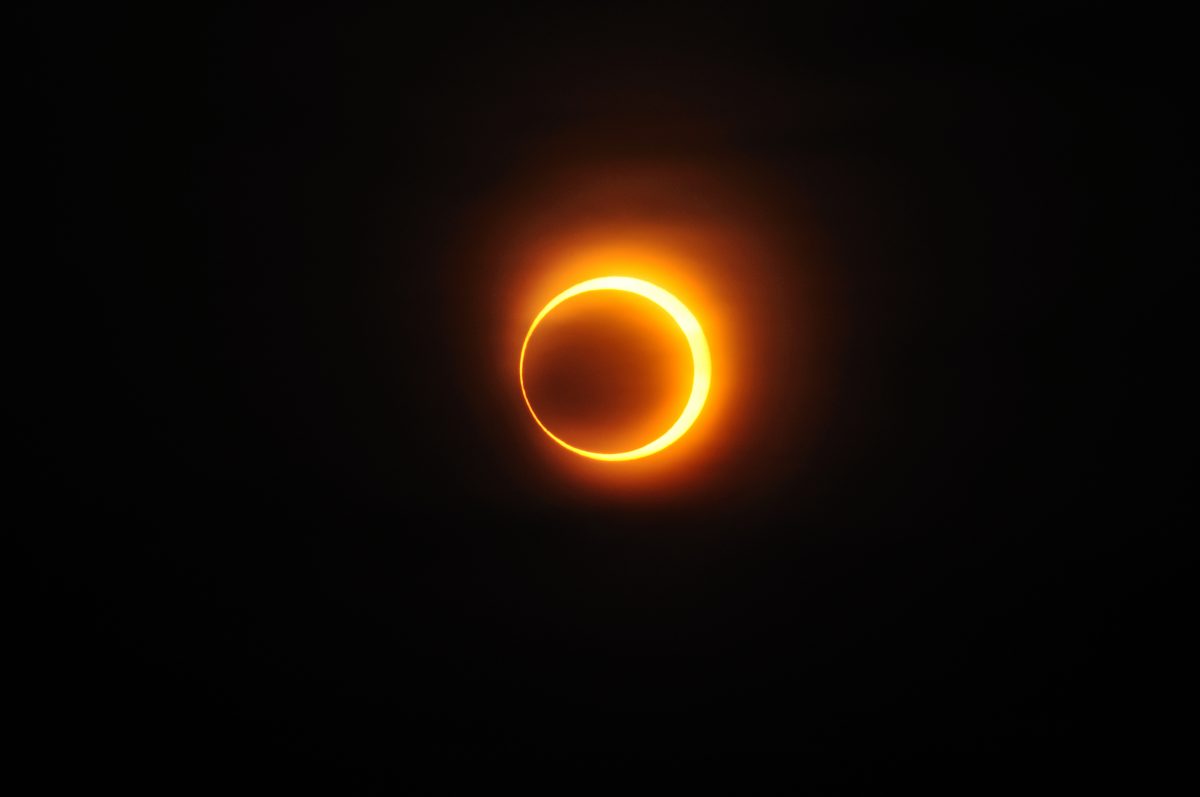 Solar_annular_eclipse_of_January_15,_2010_in_Jinan,_China