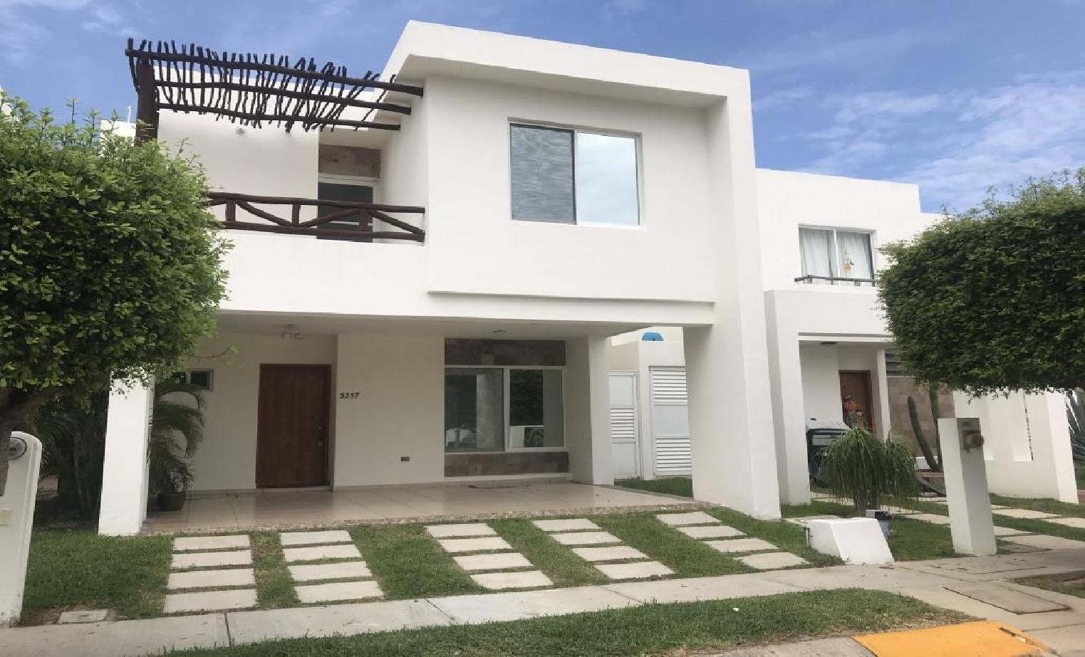 CASA A LA VENTA EN MARINA GARDENS - Remax Sunset Eagle