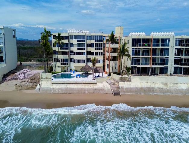 Lindo Condominio de Playa en el Delfin