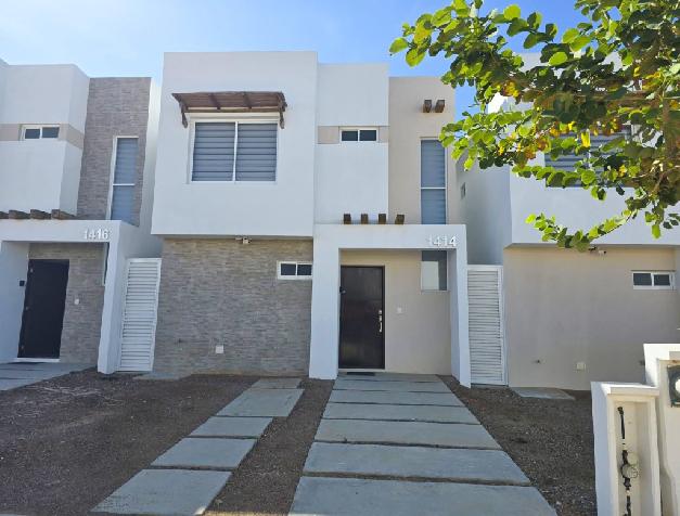Casa de tres habitaciones en Almarena